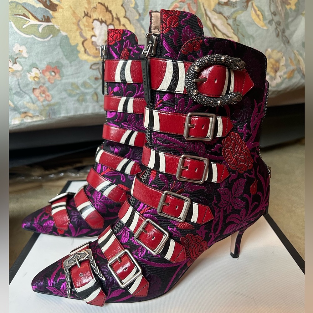 Gucci boots Malaga Kid Susan Buckle Ankle Boots boot British punk theme $2500